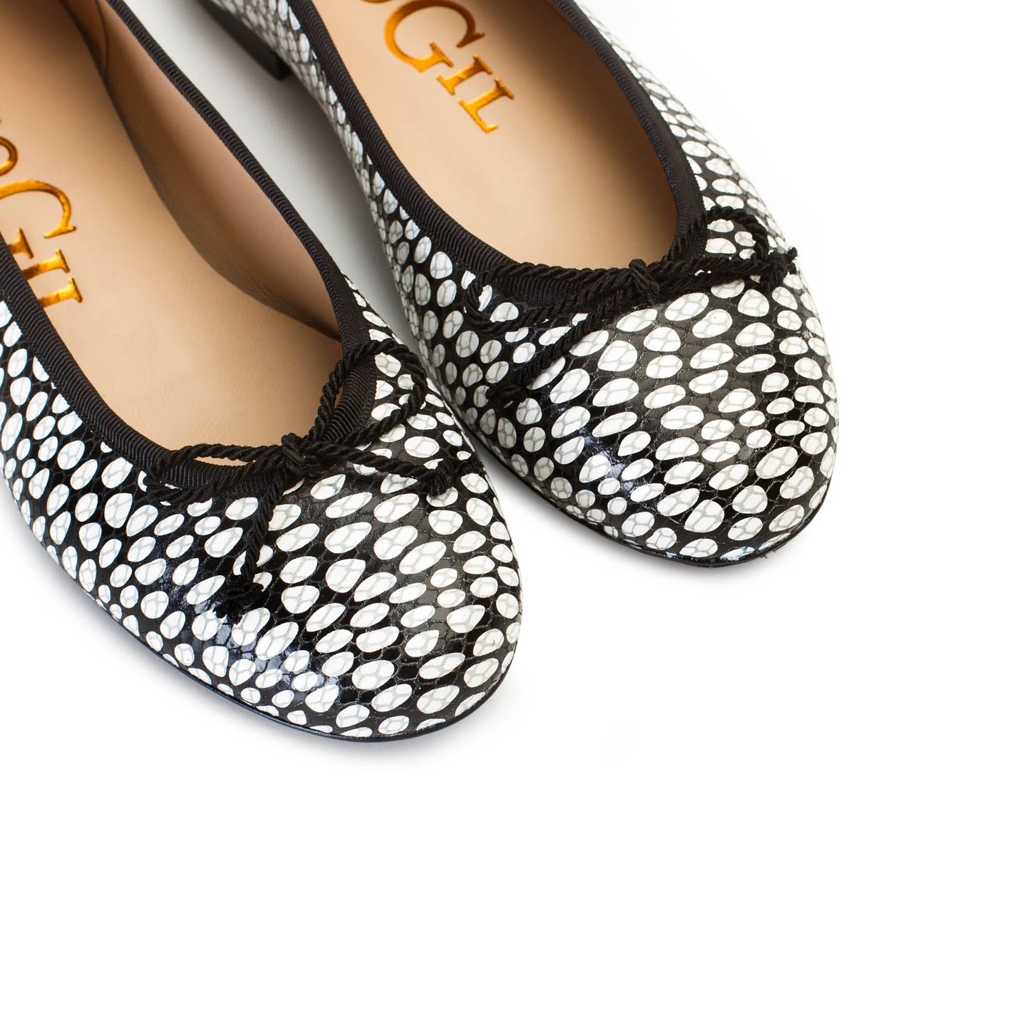 ANAHIS SNAKE DOTS